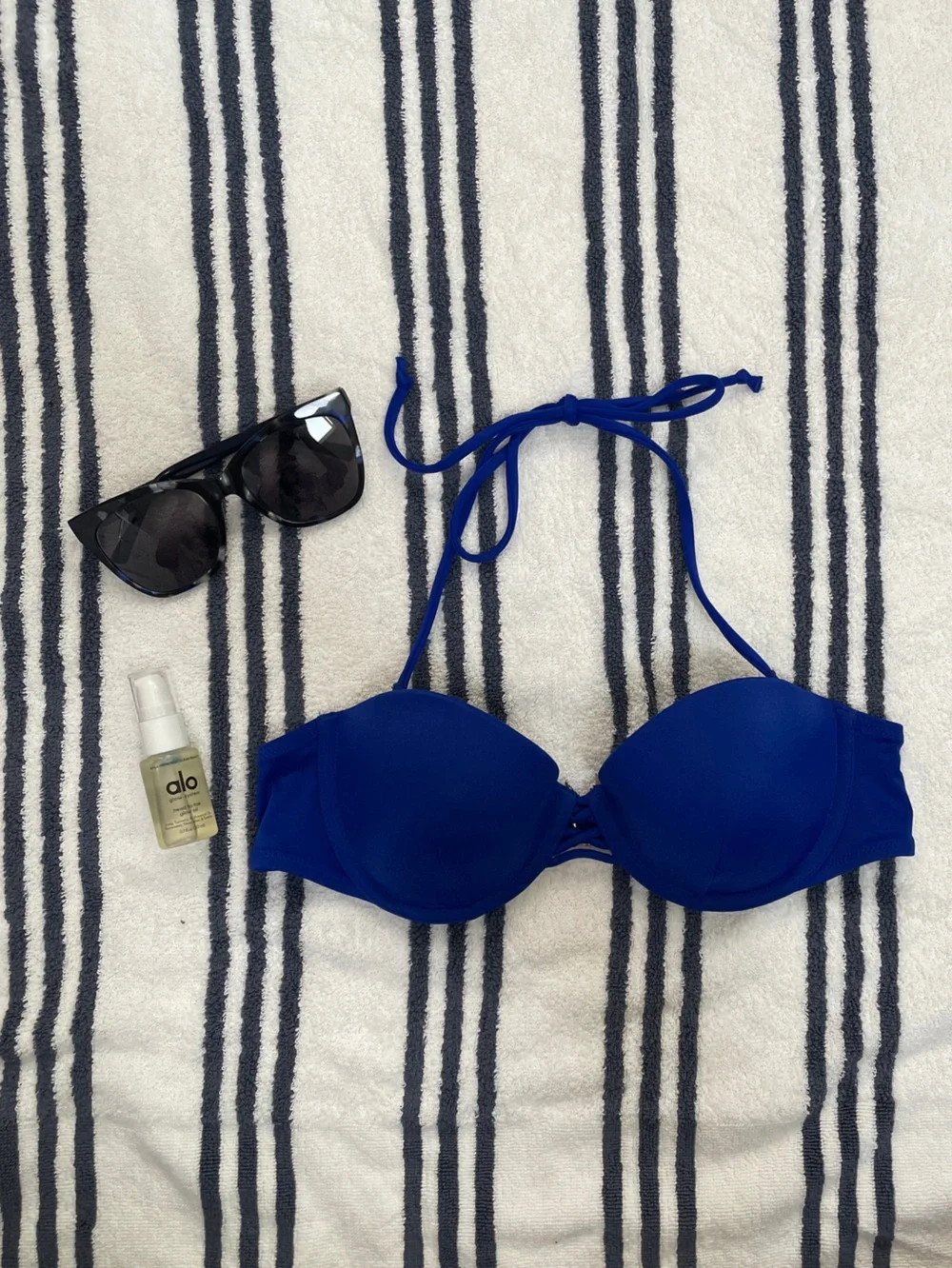 Victoria’s Secret I 34B (top)